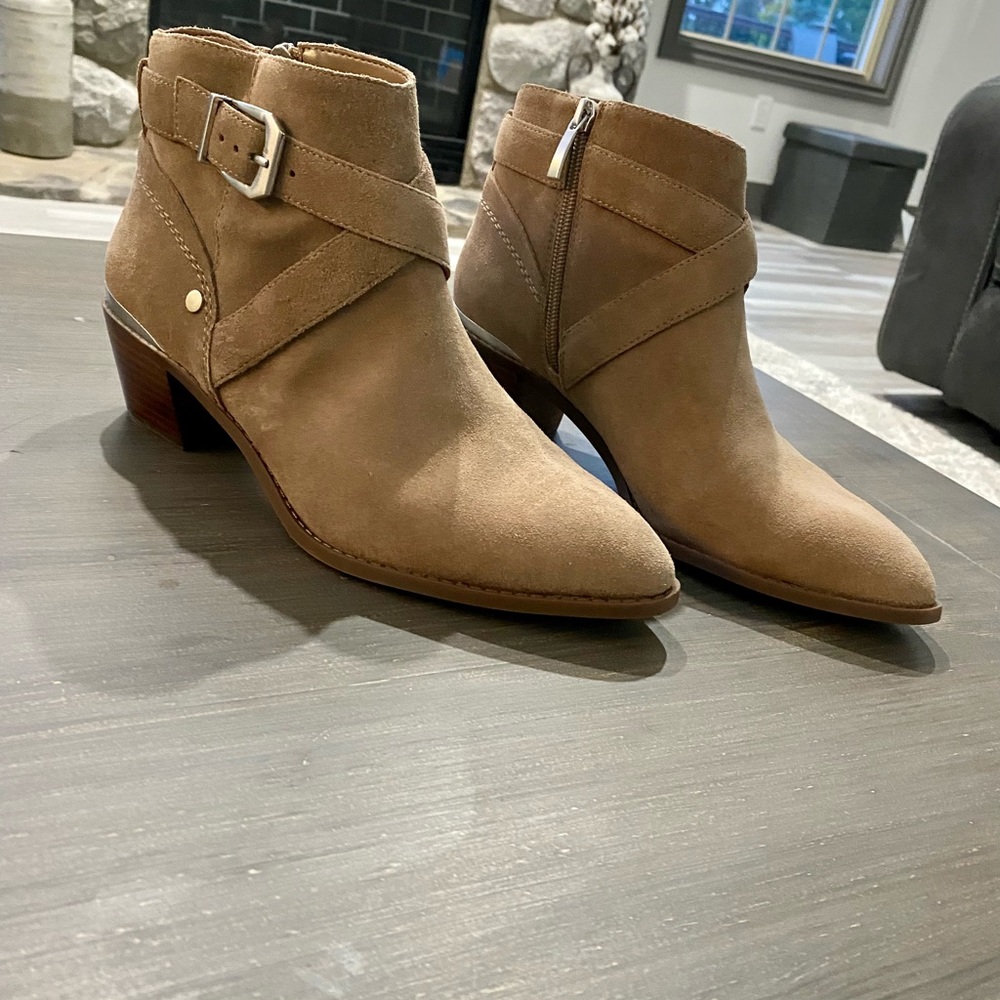 Ankle boots